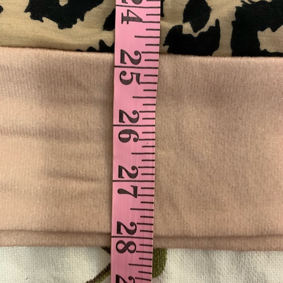 Donated Animal Print shirt size medium EUC - Picture 5 of 6